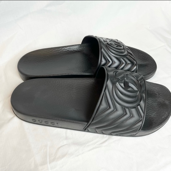 GUCCI men’s matelasse’ slides main image 6